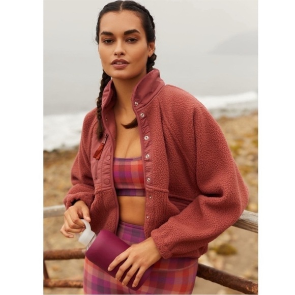Free People X Hatch Hit the Slopes Fleece Jacket Deep Maroon Burgundy NEW - Picture 11 of 15